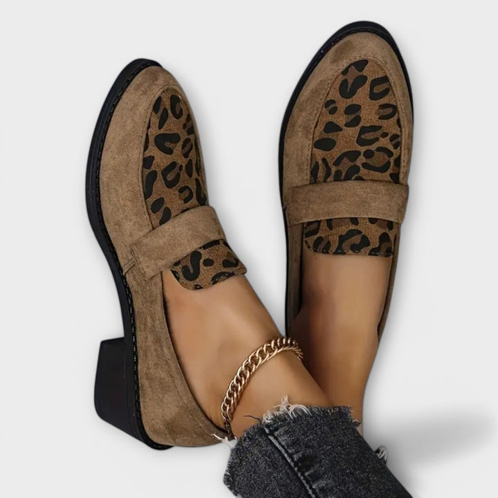 Aurora - Elegantes zapatos de mujer con estampado de leopardo