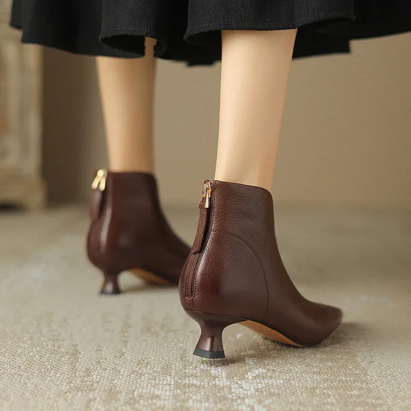 Emilia Botines de punta afilada