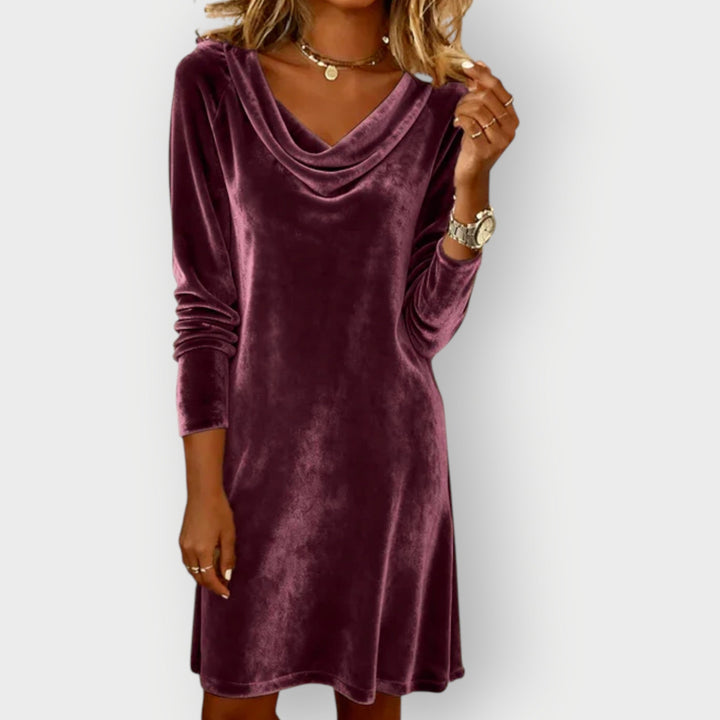 Kathleen™ | Vestido Elegante de Terciopelo con Cuello Drapeado